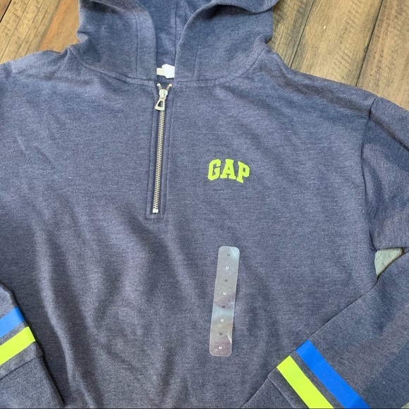 Gap | 1/4 Zip Boxy Hoodie Sweatshirt - Picture 4 of 7